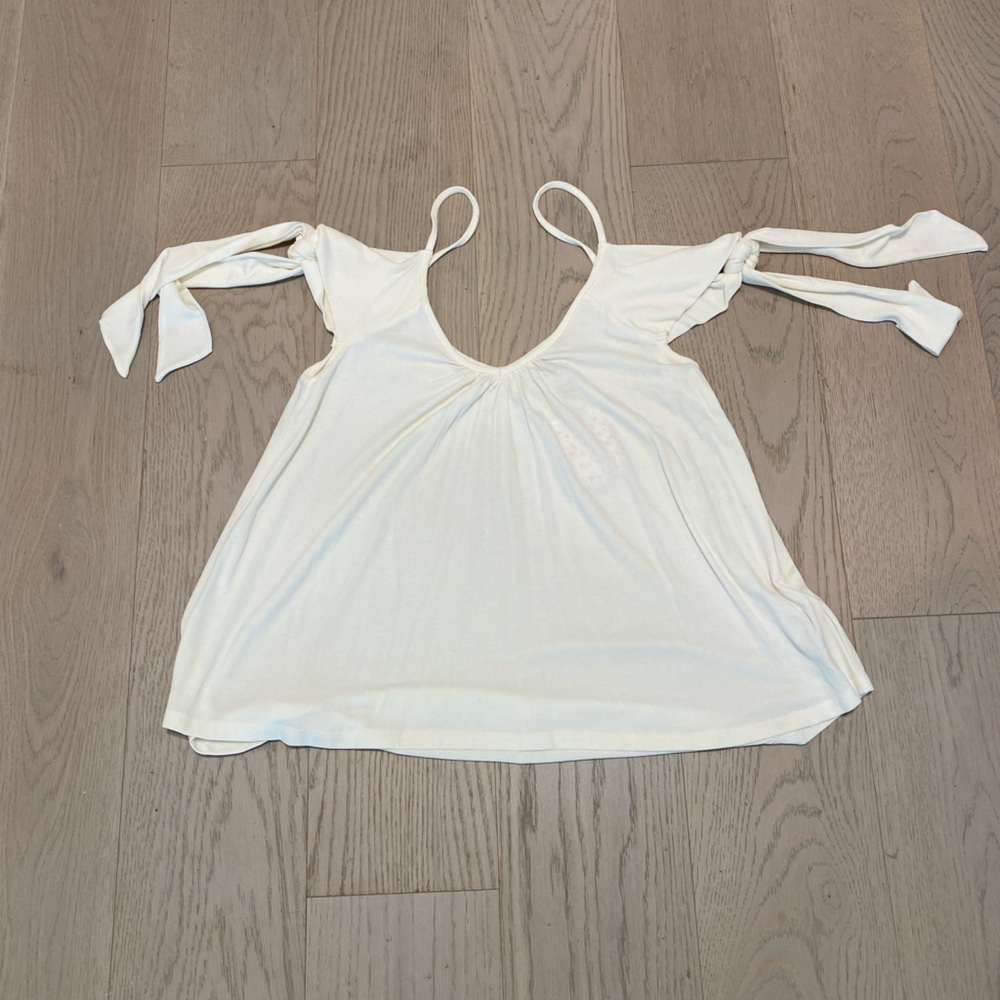 Free People top. XS. NWT